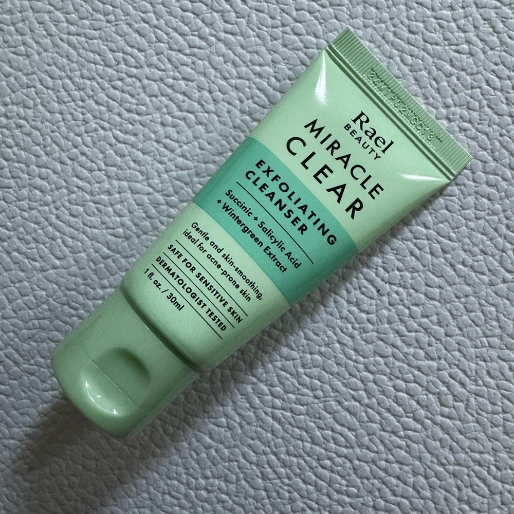 ❗️6/$25❗️Rael Miracle Clear Exfoliating Cleanser